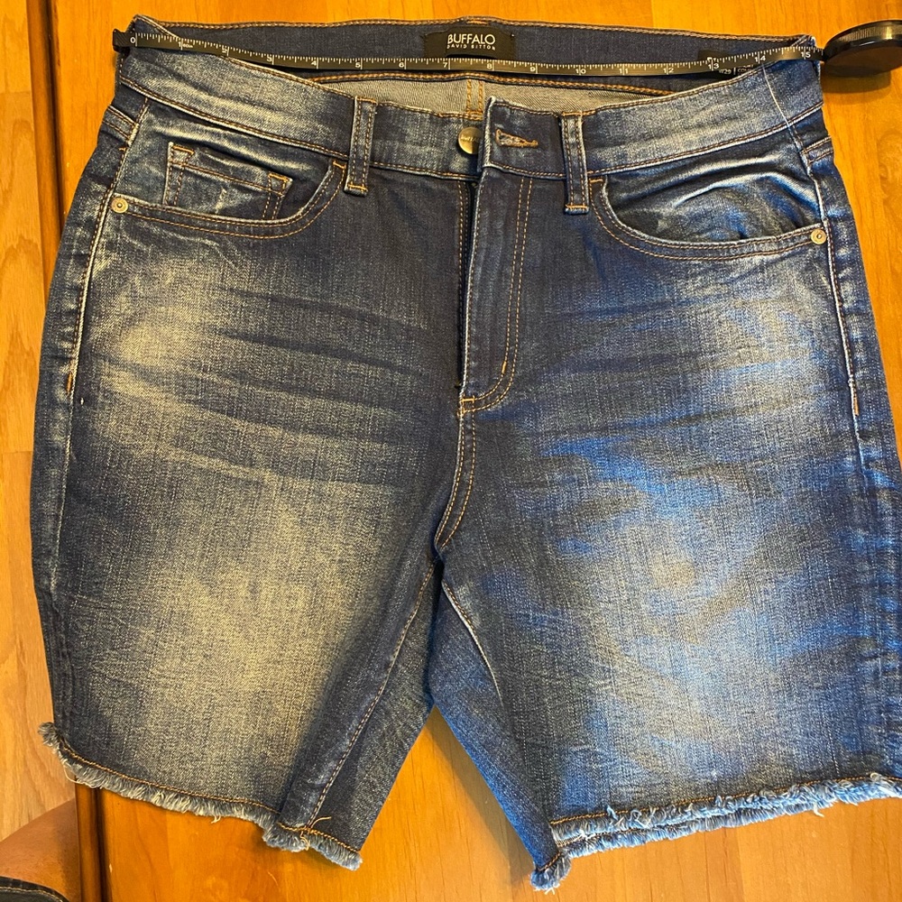 Buffalo distressed shorts